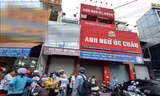 Trung tâm Anh ngữ đột ngột đóng cửa, hàng trăm phụ huynh điêu đứng