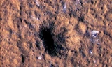 Thiên thạch lao vào Sao Hỏa để lại hố sâu cực lớn