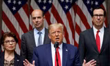 6 thành viên nhóm vận động tranh cử của ông Trump dương tính với Covid-19. Ảnh: Reuters.