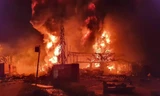 Nổ lớn, cháy lan rộng tại nhà máy hóa chất ở Thái Lan, nhiều người bị thương