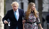 Thủ tướng Anh Boris Johnson và bà Carrie Symonds. (Ảnh: Reuters)