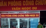 Công an khám nghiệm hiện trường vụ nổ súng