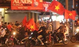 U23 Việt Nam vô địch, Hà Nội rợp màu cờ và tràn ngập niềm vui