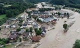 Ngôi làng Insol tại Rhineland-Palatinate chìm trong nước lũ ngày 15/7. Ảnh: CNN