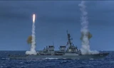 Tàu khu trục tên lửa dẫn đường USS Fitzgerald (DDG 62) bắn hai tên lửa SM-2 trong một cuộc tập trận của Hải quân Mỹ. Ảnh: Hạm đội Thái Bình Dương Mỹ