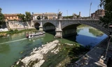 Hé lộ kho báu ở Rome sau trận hạn hán nghiêm trọng