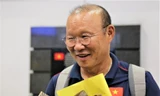HLV Park Hang Seo lên nhầm ôtô, vội vàng nối chuyến bay ra Hà Nội