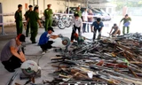 Hơn 3.000 vũ khí các loại bị tiêu hủy