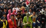 Lễ tốt nghiệp ngỡ cosplay fest: Sinh viên Nhật Bản "chơi lớn" đến phút cuối