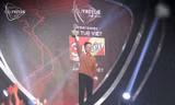 Triệu khán giả bất ngờ trước màn “soán ngôi” đi vào lịch sử của cao thủ toán học 19 tuổi