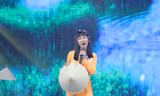 Trang Moon gây bất ngờ với áo bà ba và nón lá cùng giọng ca “ngọt lịm”