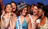 Những hoa hậu Việt Nam đọ sắc ở đấu trường quốc tế
