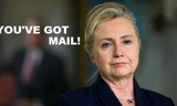 15 email của cựu Ngoại trưởng Mỹ Hillary Clinton mất tích.