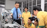 Vì sao tuyển sinh cao đẳng, trung cấp vượt chỉ tiêu?