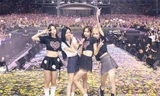 Cẩm nang xem concert BLACKPINK ngày 2: Mang sẵn áo mưa để không bị "chặt chém"