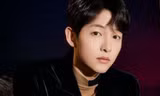 Nhận tin bà qua đời, Song Joong Ki tạm dừng hoạt động để chuẩn bị tang lễ