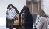 Dispatch tiết lộ Song Joong Ki và vợ sống trong căn hộ gần 400 tỷ, tung ảnh Katy sắm đồ em bé