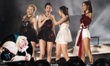BLACKPINK và fan service độc quyền cho V-BLINK: Rosé đội nón lá, mang quà về tận nhà