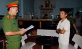Ông Hùng tại thời điểm kiểm tra.