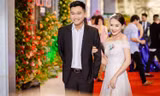 Bảo Thanh tình tứ bên 'Mr Cần Trô' trên thảm đỏ VTV Awards 