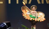 'Bánh mì' của H'Hen Niê lọt top 15 trang phục đẹp nhất Miss Universe