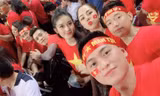 Á hậu Huyền My trên sân Mỹ Đình cổ vũ trận VIệt Nam - Philippines hôm 6/12.