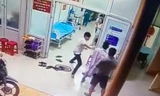 Chở bệnh nhân đến cấp cứu, người nhà đuổi đánh tới tấp nhân viên y tế