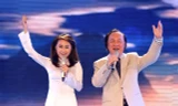 Cố NSND Trung Kiên và cháu nội Thiện Thanh.