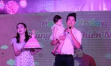 Phùng Ngọc Huy và Mai Phương trong tiệc sinh nhật con gái Lavie tròn 1 tuổi.