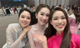 Khoảnh khắc Hoa hậu Mai Phương, Đặng Thu Thảo, Đỗ Thị Hà chung khung hình