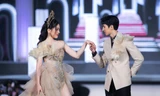 Sau khi nhận lời cầu hôn, Phương Nga và Bình An ‘tình bể bình’ trên sàn catwalk 
