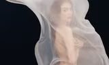 Minh Hằng ‘chơi lớn’ tung ảnh nude mừng sinh nhật tuổi 33