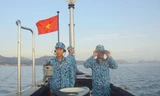 Thủy thủ Lữ đoàn Tàu ngầm 189, Quân chủng Hải quân thực hiện tuần tra trên biển