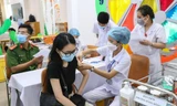 Tiêm vắc xin phòng COVID-19 cho người dân
