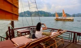 Chưa nghỉ lễ đã 'cháy' tour du thuyền vịnh Hạ Long 