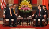 Hoạt động đầu tiên của ông John Kerry khi trở lại Việt Nam lần thứ hai trên cương vị Ngoại trưởng Mỹ là đến chào xã giao Chủ tịch nước Trương Tấn Sang sáng 7/8. Ảnh: Như Ý