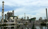 Khu phân xưởng công nghệ của nhà máy lọc dầu Dung Quất. Ảnh: Huy Hùng/TTXVN.