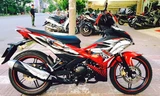 Chiếc Exciter 150 này của một biker tại Sài Gòn. Anh cũng là chủ của chiếc CBR1000RR theo phong cách chim ưng tương tự.
