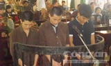 Các bị cáo tại phiên tòa xét xử lưu động.