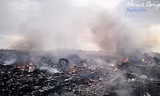Hiện trường MH17 bốc cháy dữ dội trong đoạn video.