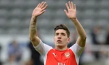 Barcelona muốn giật lại Bellerin từ tay Arsenal.