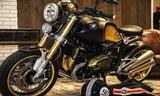 Lóa mắt với siêu xe BMW R nineT bọc vàng của thợ xăm bậc thầy
