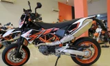 Chi tiết về mô tô địa hình 690 phân khối của KTM cập bến Việt Nam