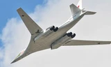 Máy bay ném bom chiến lược Tu-160.