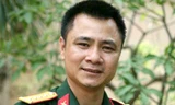 Nghệ sĩ Tự Long.