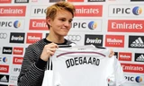 Odegaard gia nhập Barcelona vì ghét Messi.