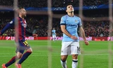 Aguero tiếc nuối khi thực hiện không thành công quả 11m.