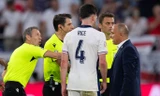 Tiền vệ tuyển Anh xúc phạm HLV trưởng Slovakia