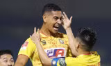 Thanh Hóa thắng đậm, chiếm ngôi đầu của Hà Nội FC