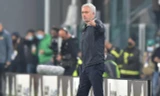 Roma thua đại chiến, Mourinho lại hành động gây sốc